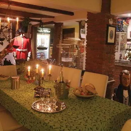 Apartment The British Bed & Breakfast-airport